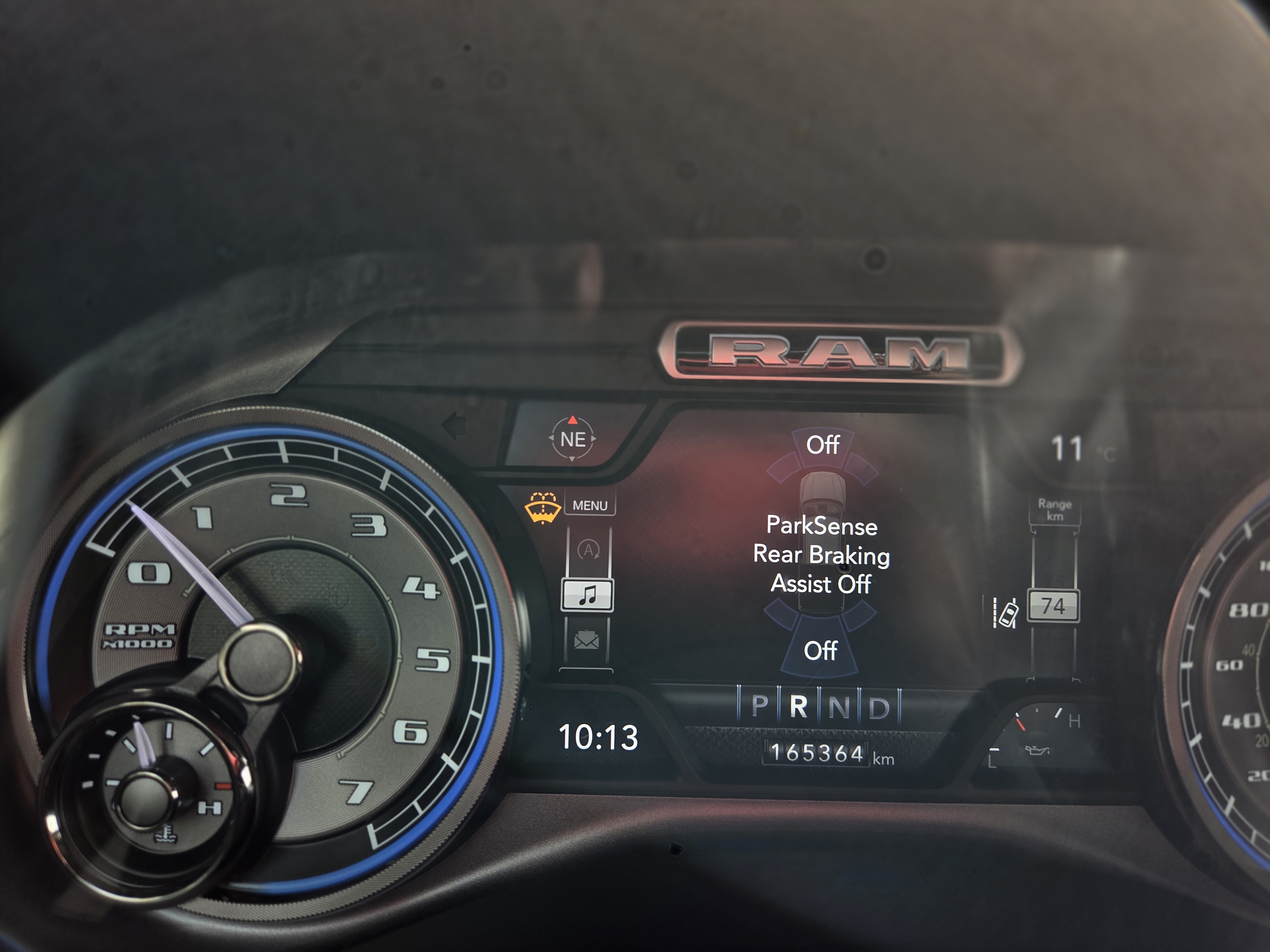 2021 RAM 1500 — photo 6
