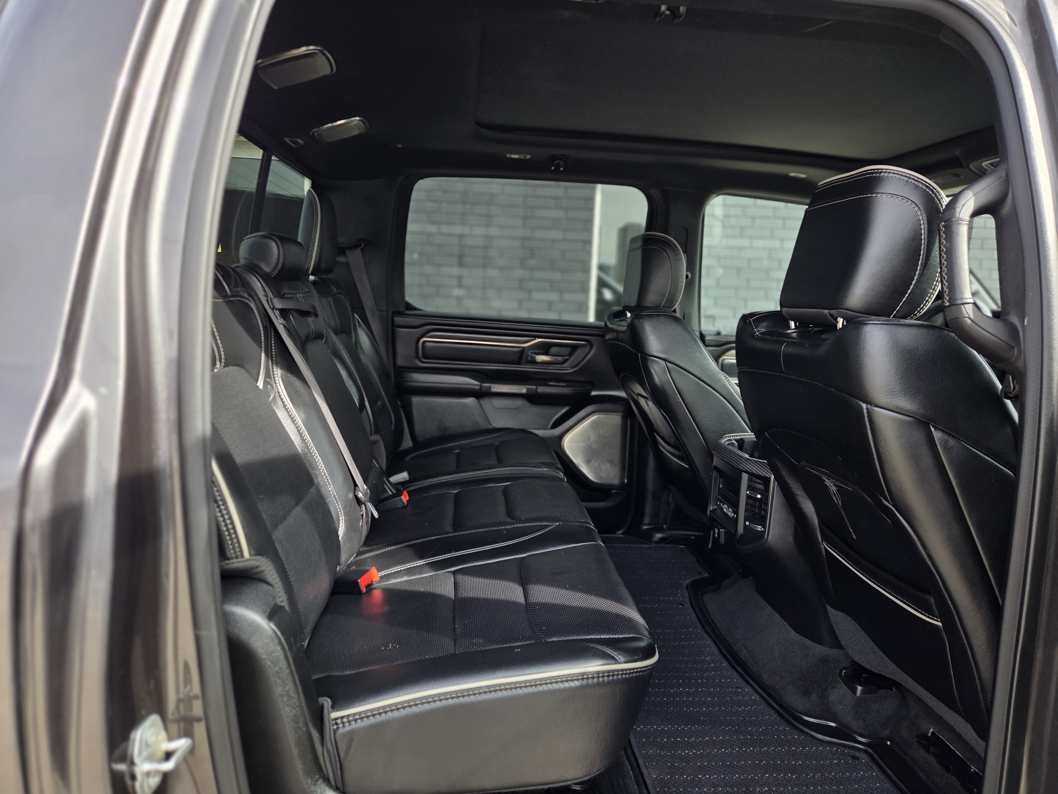 2021 RAM 1500 — photo 8
