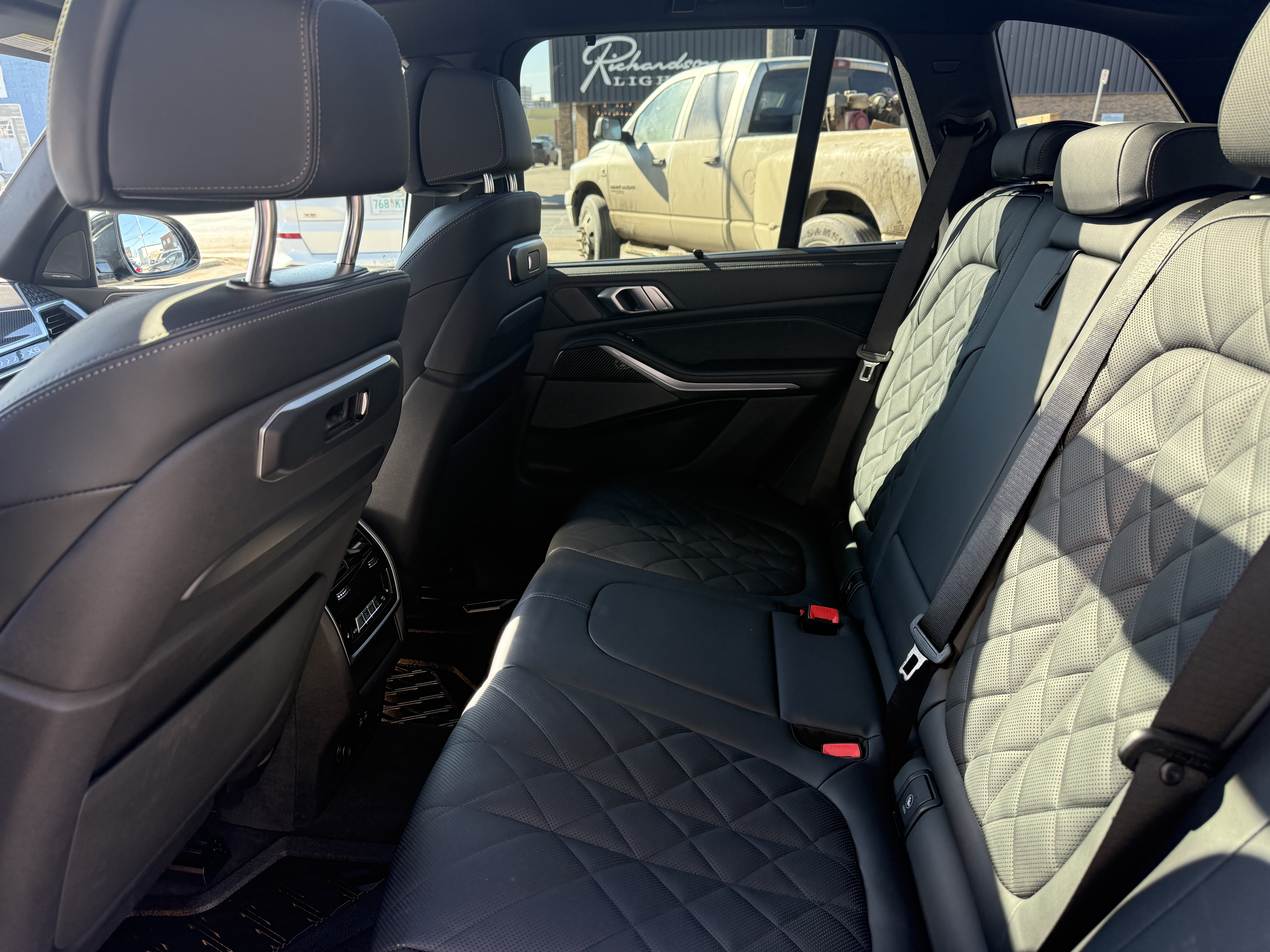 2025 BMW X5 — photo 5