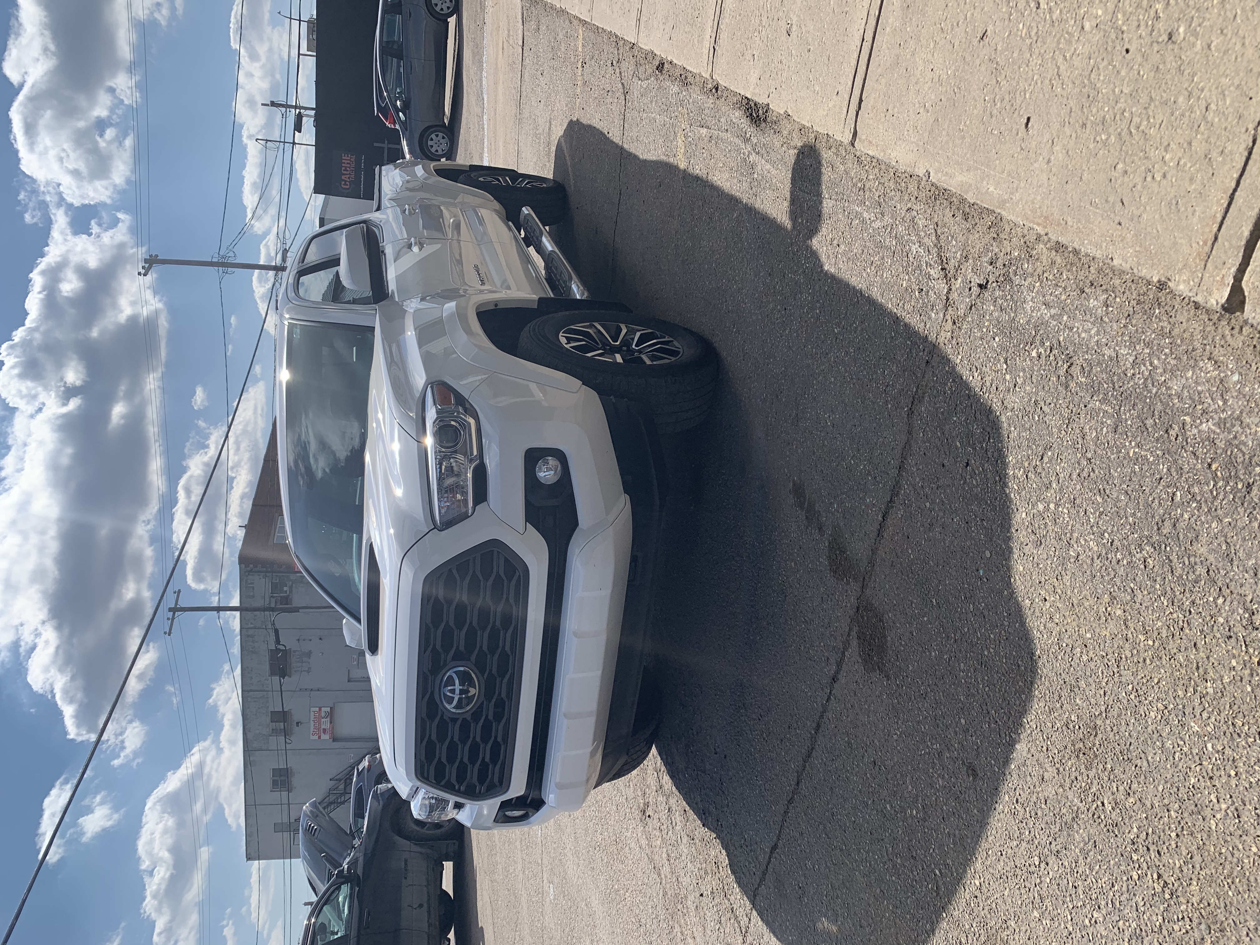 2020 TOYOTA Tacoma — photo 4