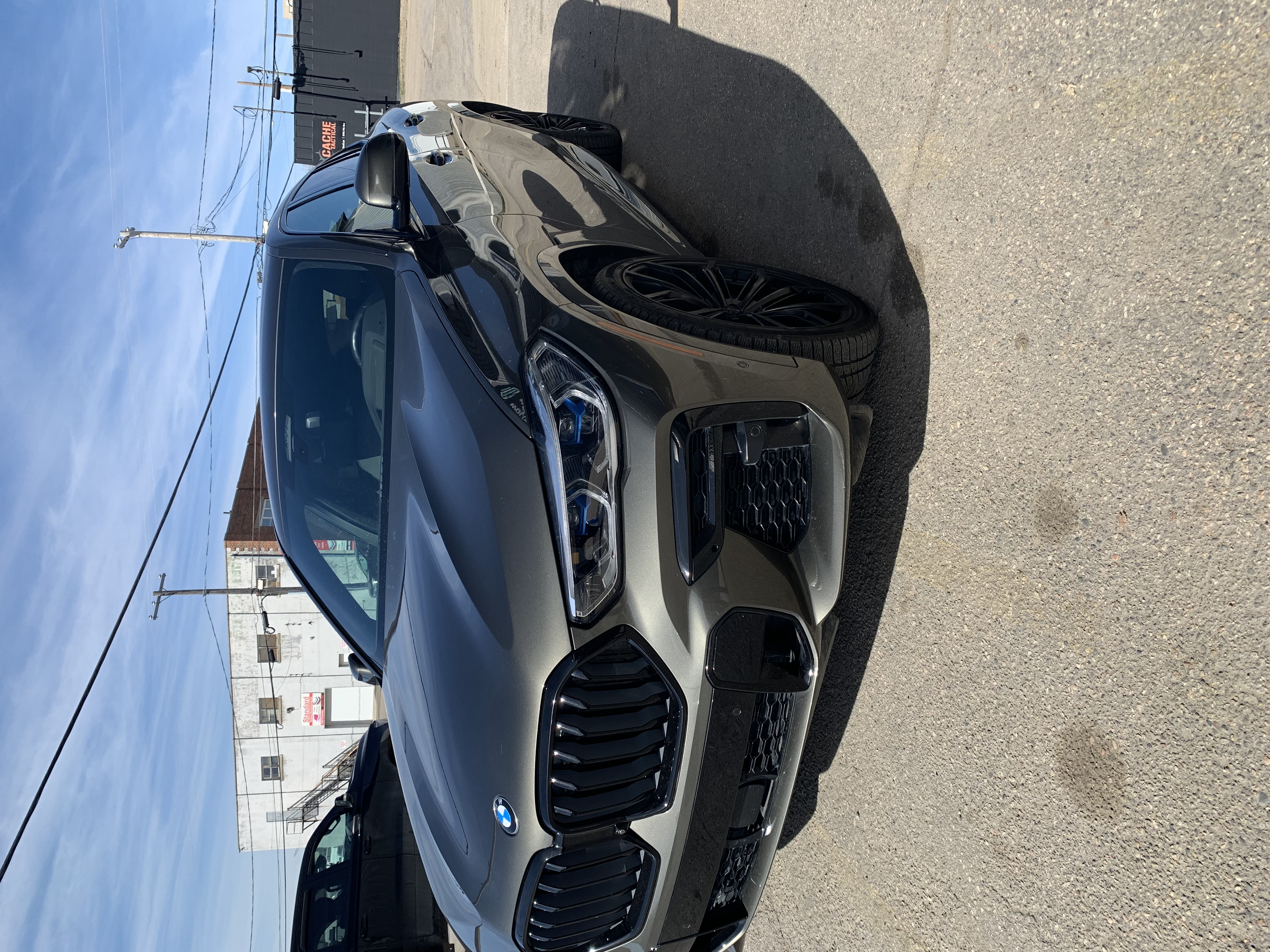 2022 BMW X6 — photo 4