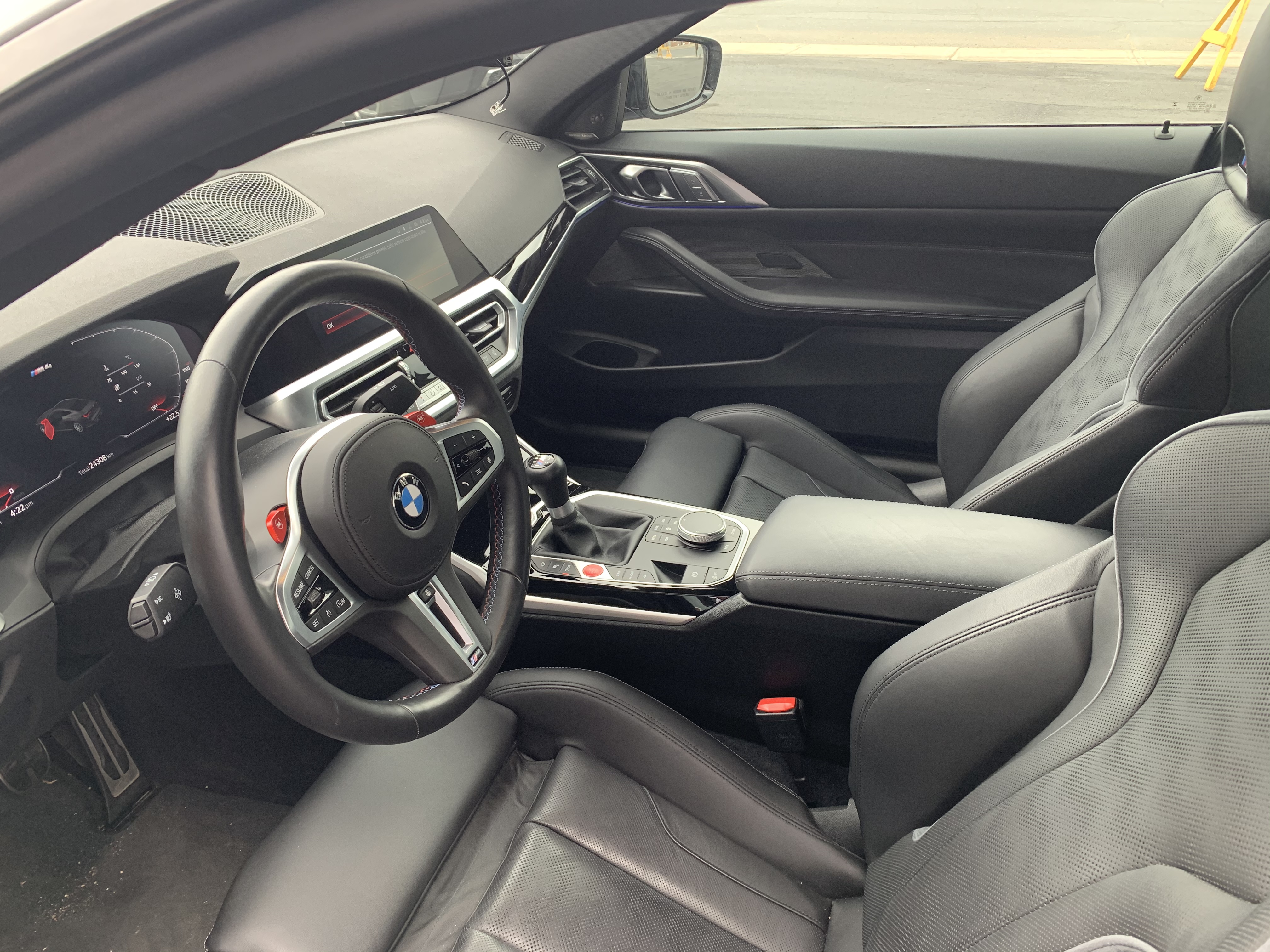 2021 BMW M4 — photo 11
