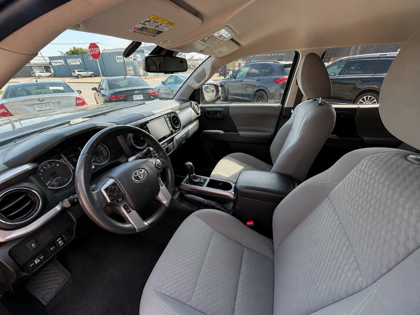 2022 TOYOTA Tacoma — photo 8