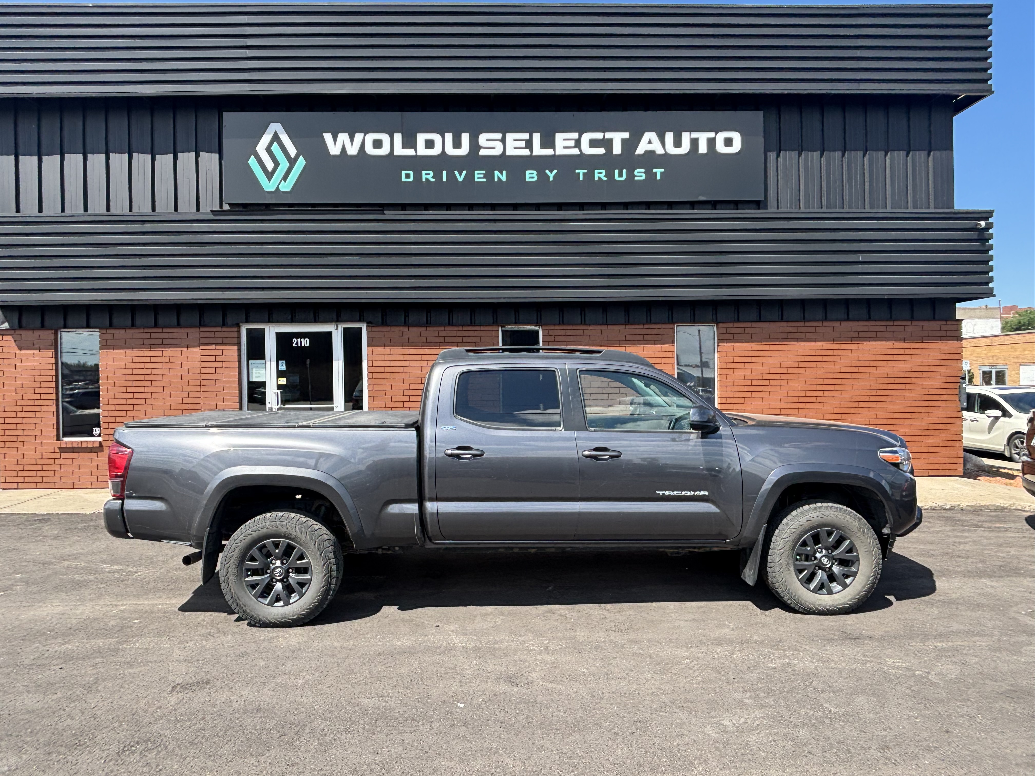2022 TOYOTA Tacoma