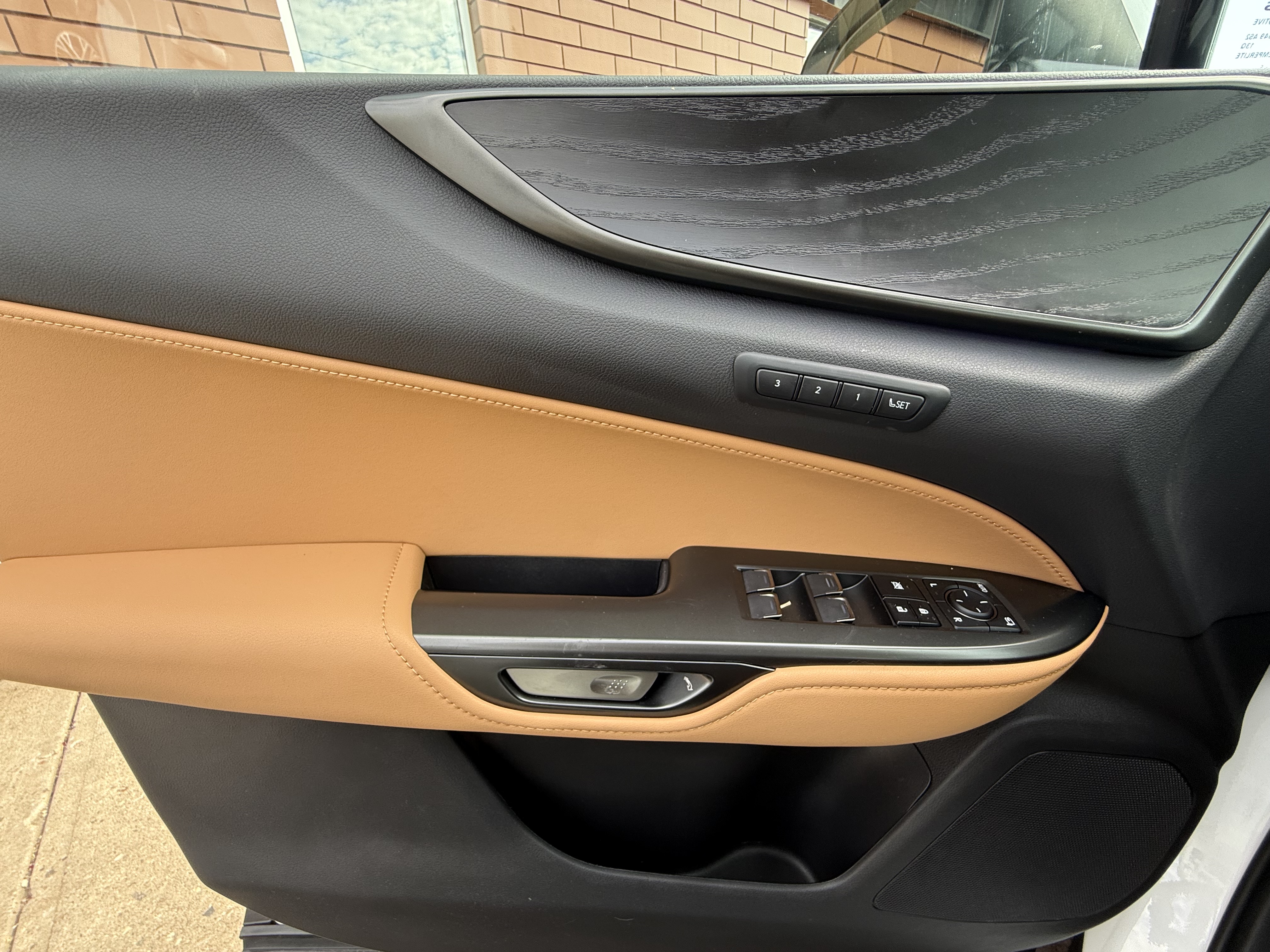2026 LEXUS NX — photo 9