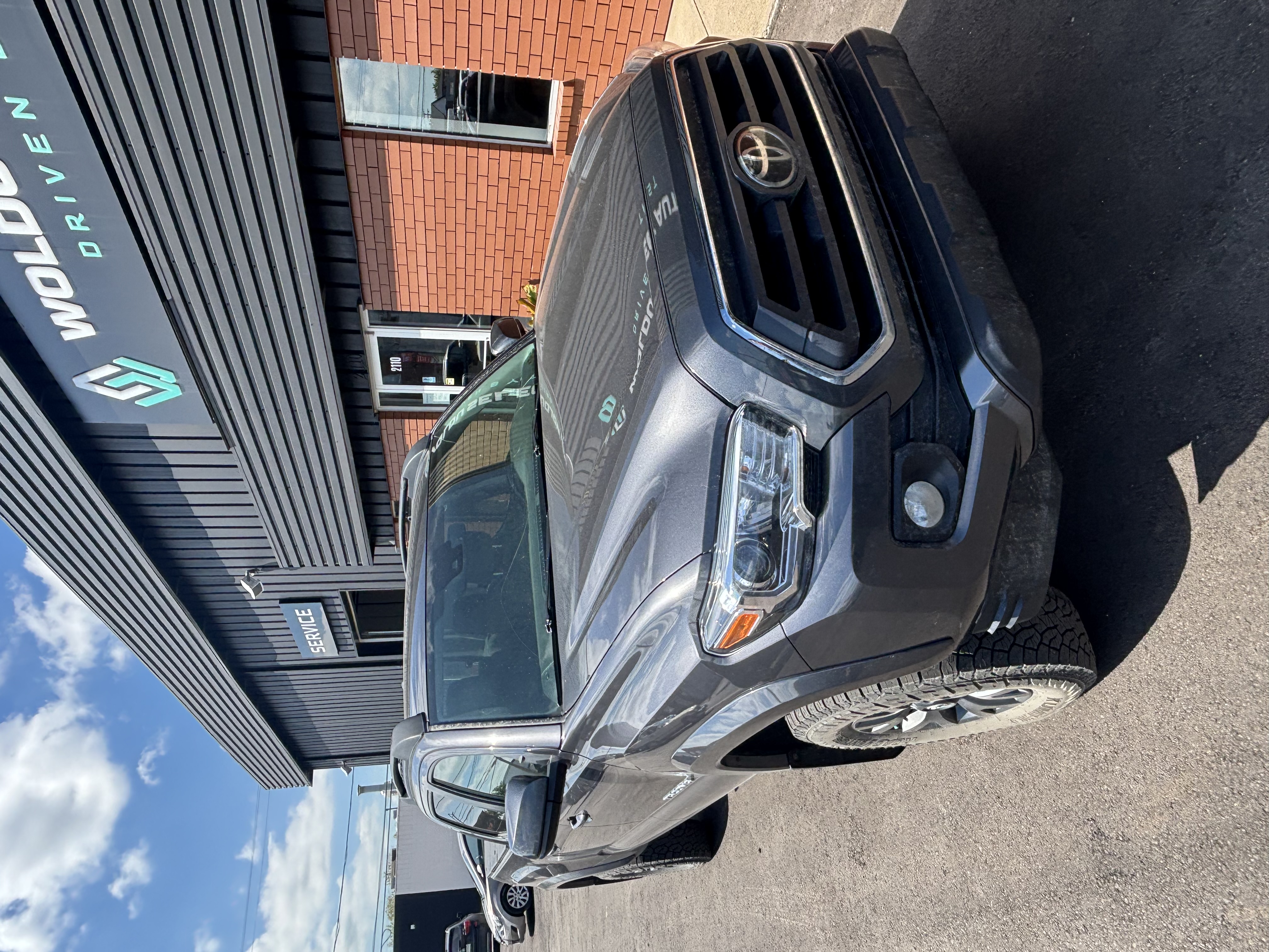 2022 TOYOTA Tacoma
