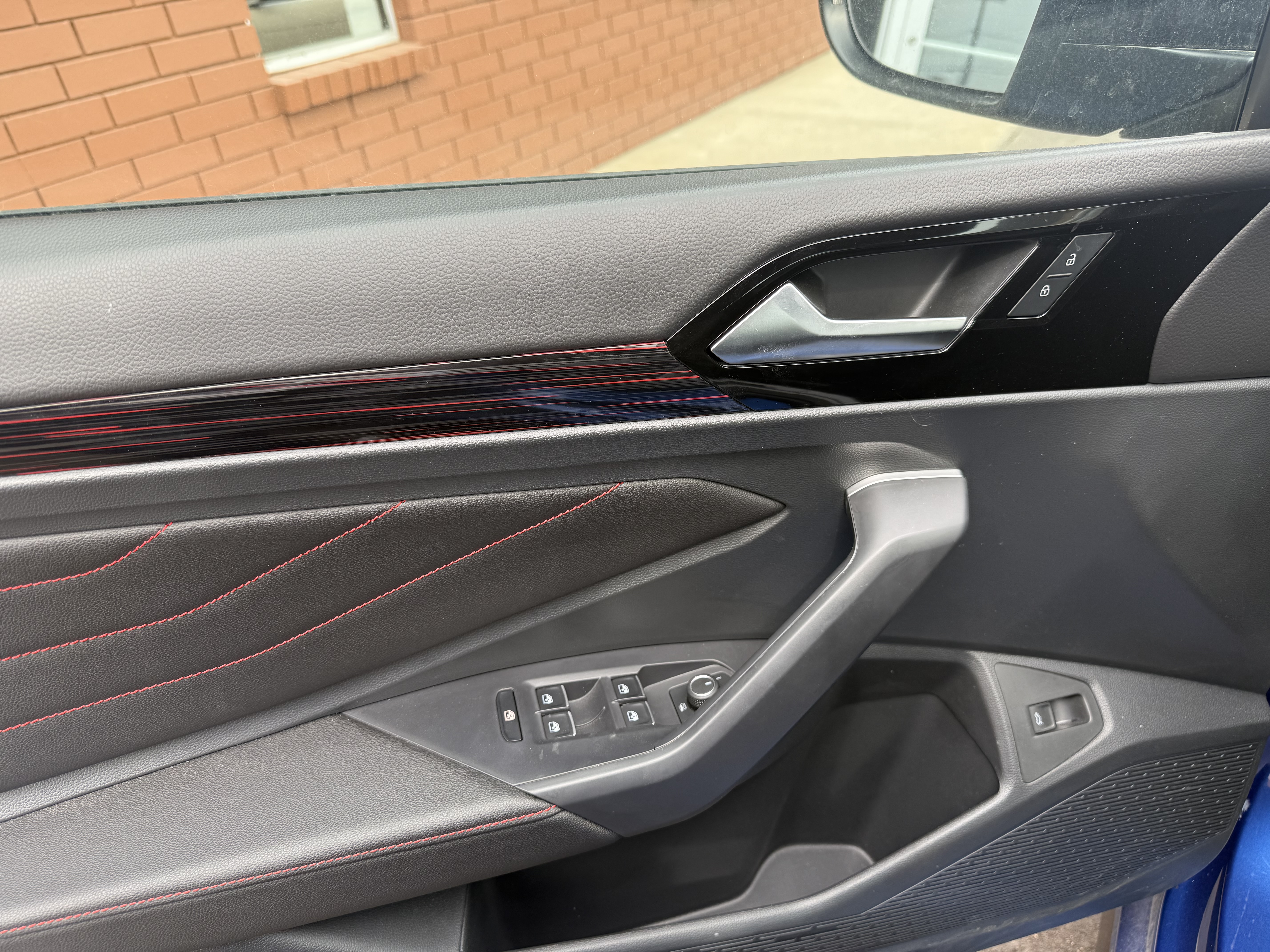 2023 VOLKSWAGEN Jetta GLI — photo 9