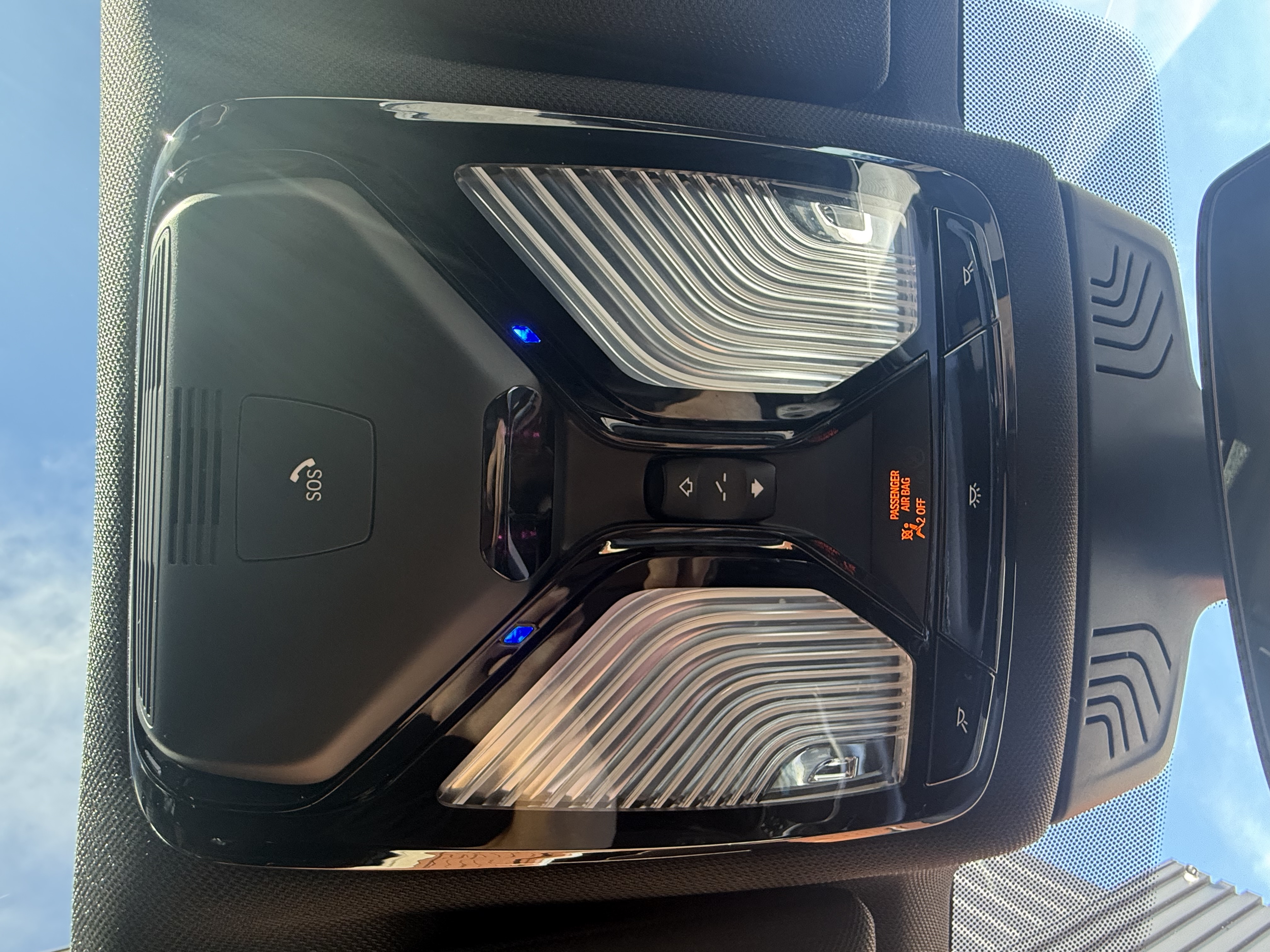 2018 BMW M550i — photo 14