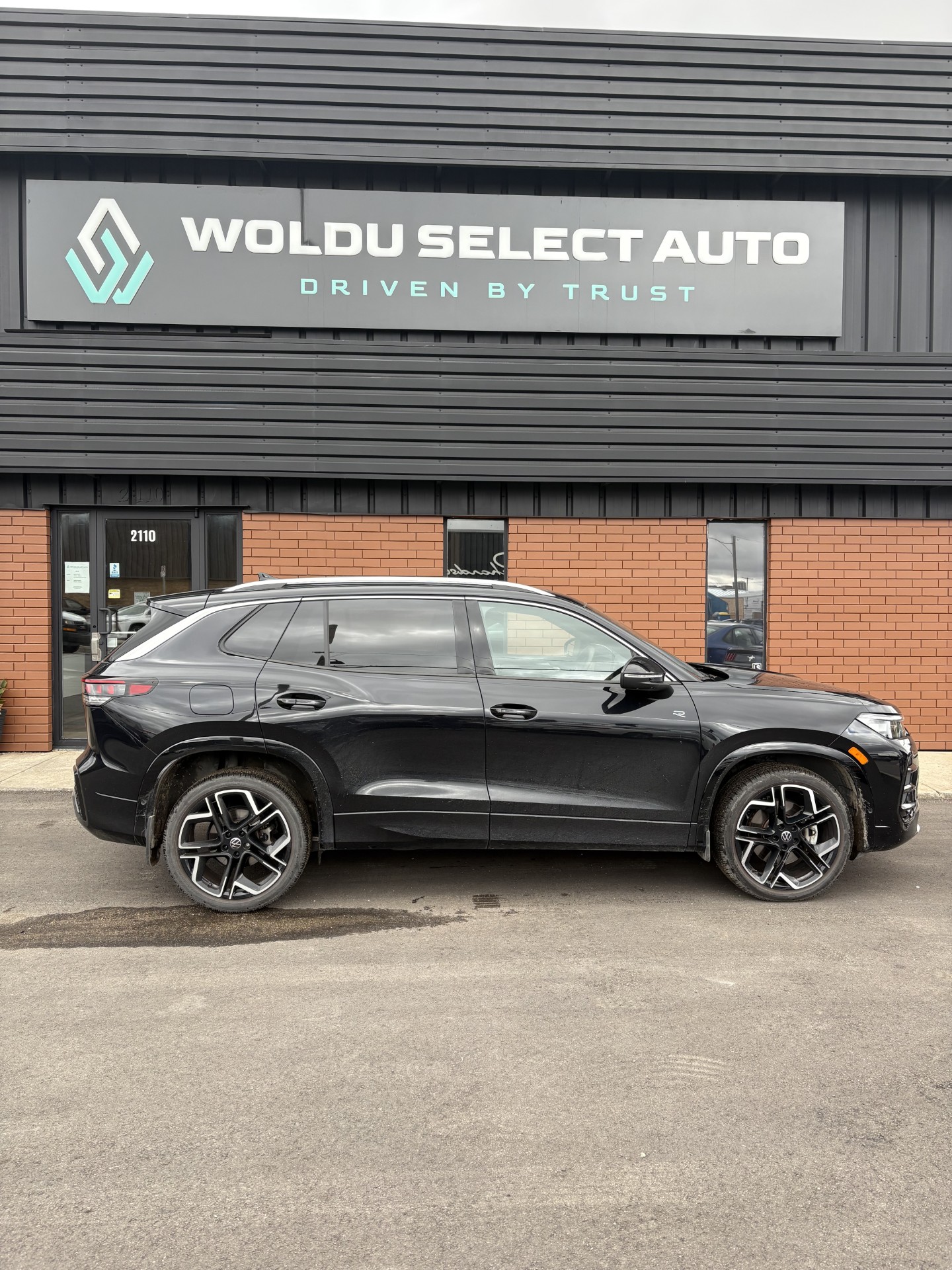 2025 VOLKSWAGEN Tiguan