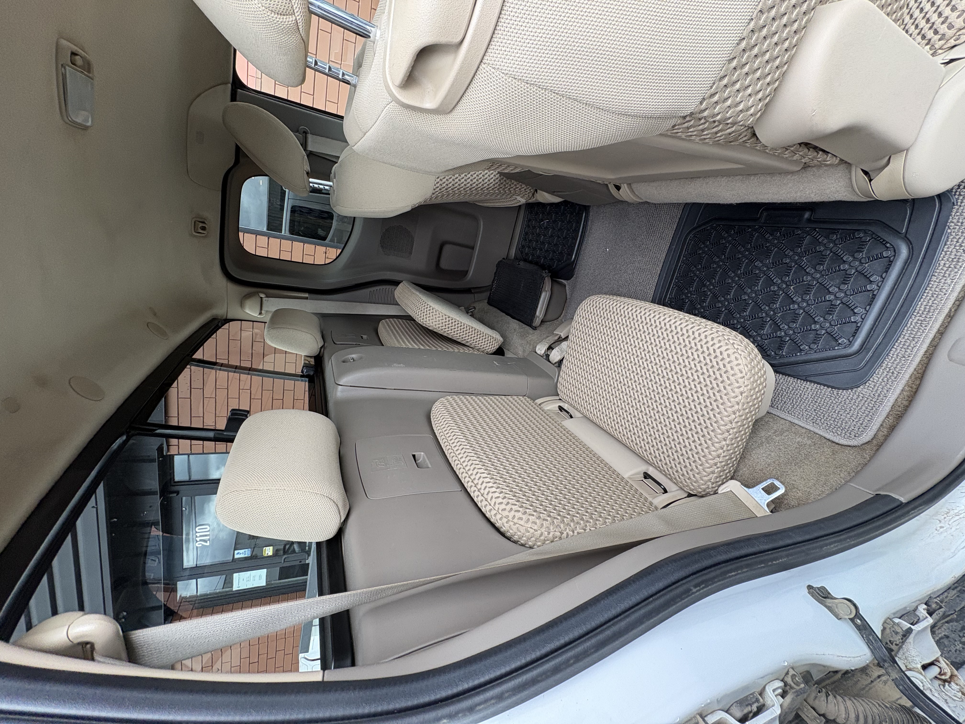 2011 Nissan Frontier — photo 10