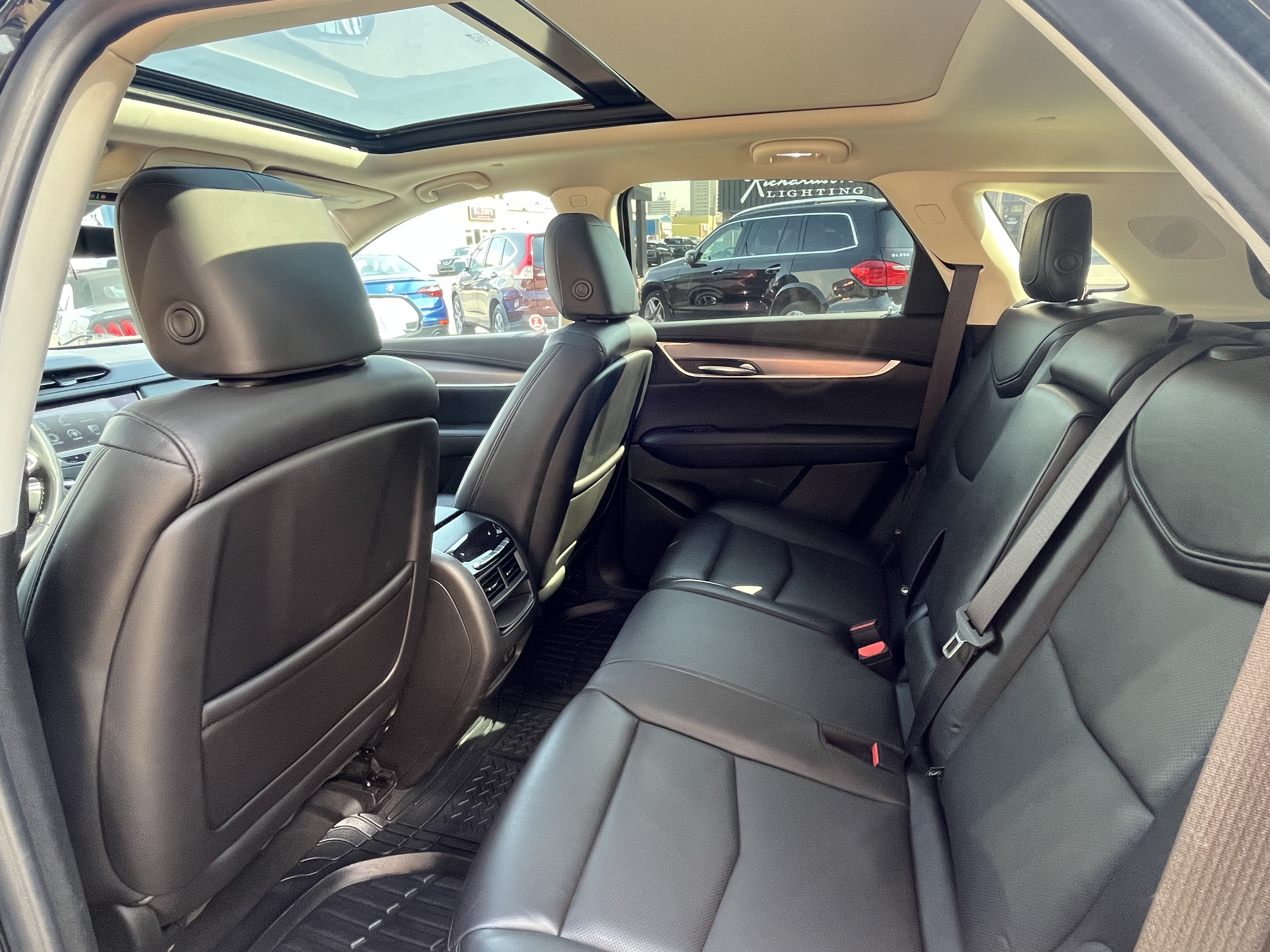2019 CADILLAC XT5 — photo 6