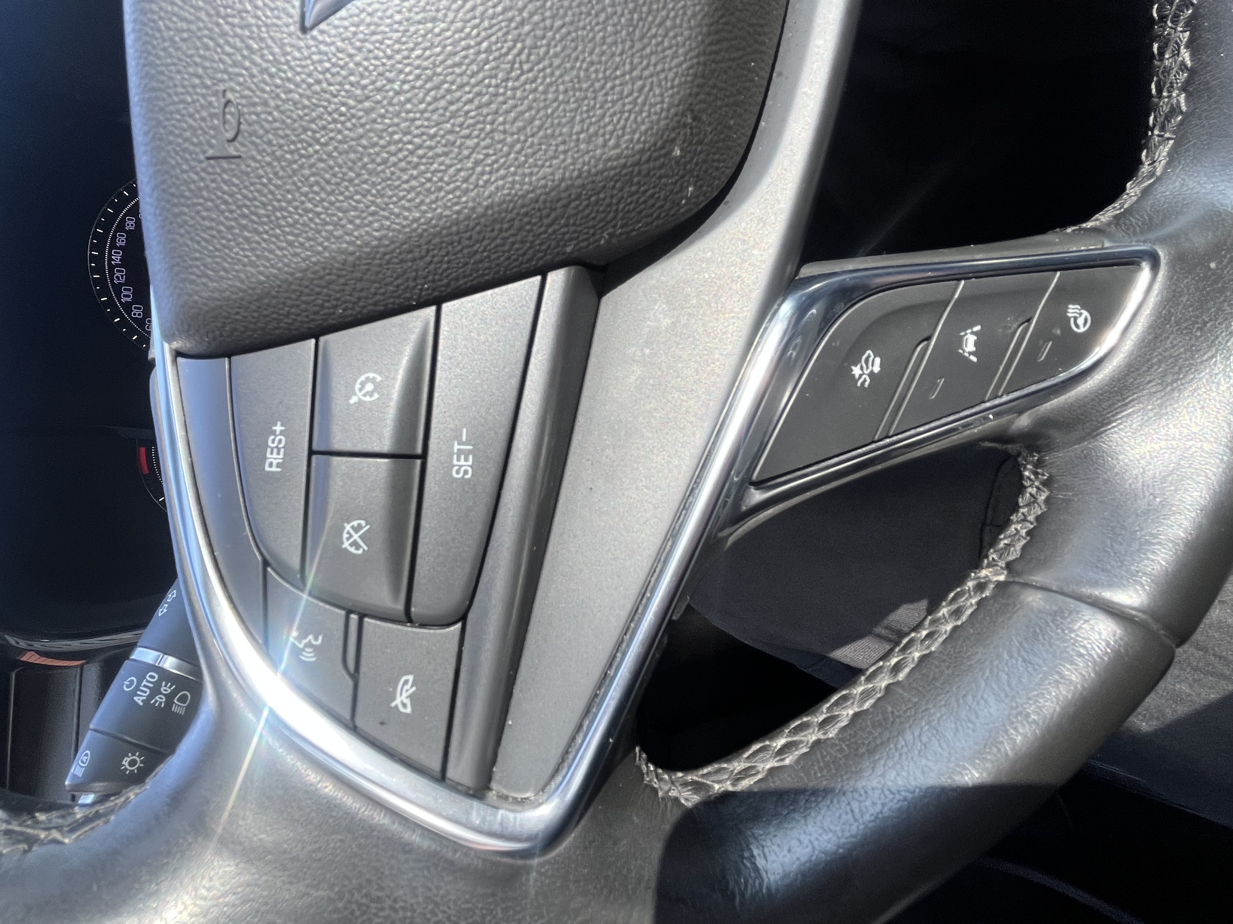 2019 CADILLAC XT5 — photo 10